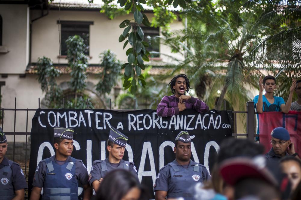 continuamos-acompanhando-a-ocupao-do-fernao-dias-em-sp-body-image-1447341058-size_10001